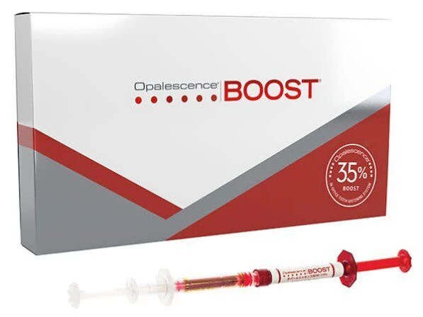 Opalescence-Boost-Whitening-35-percent-Patient-Kit-Box-with-connected-syringe-Japan_WHITEN-597x448