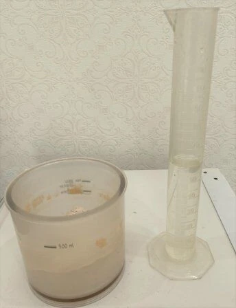 メスシリンダー